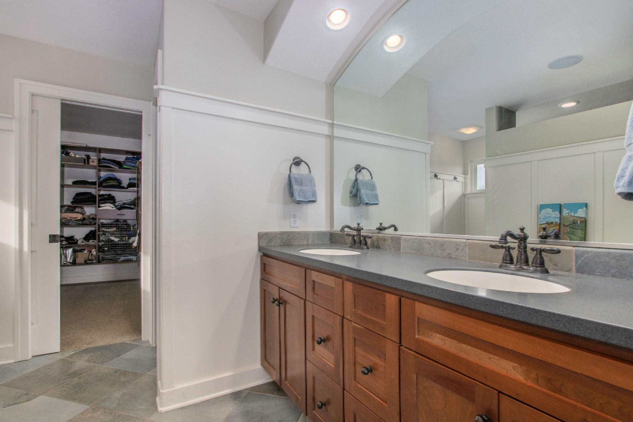 1086 Keystone Road Holland, MI 49423 - Photo 21 of 40 Master bath