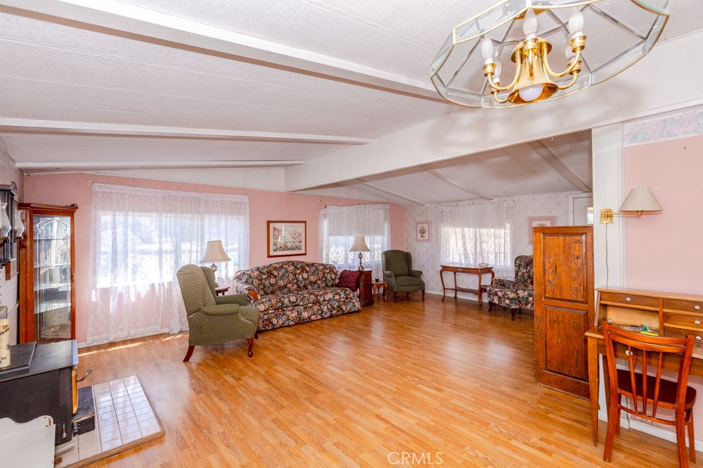 4280 Solano Road Phelan, CA 92371 - Photo 16 of 63