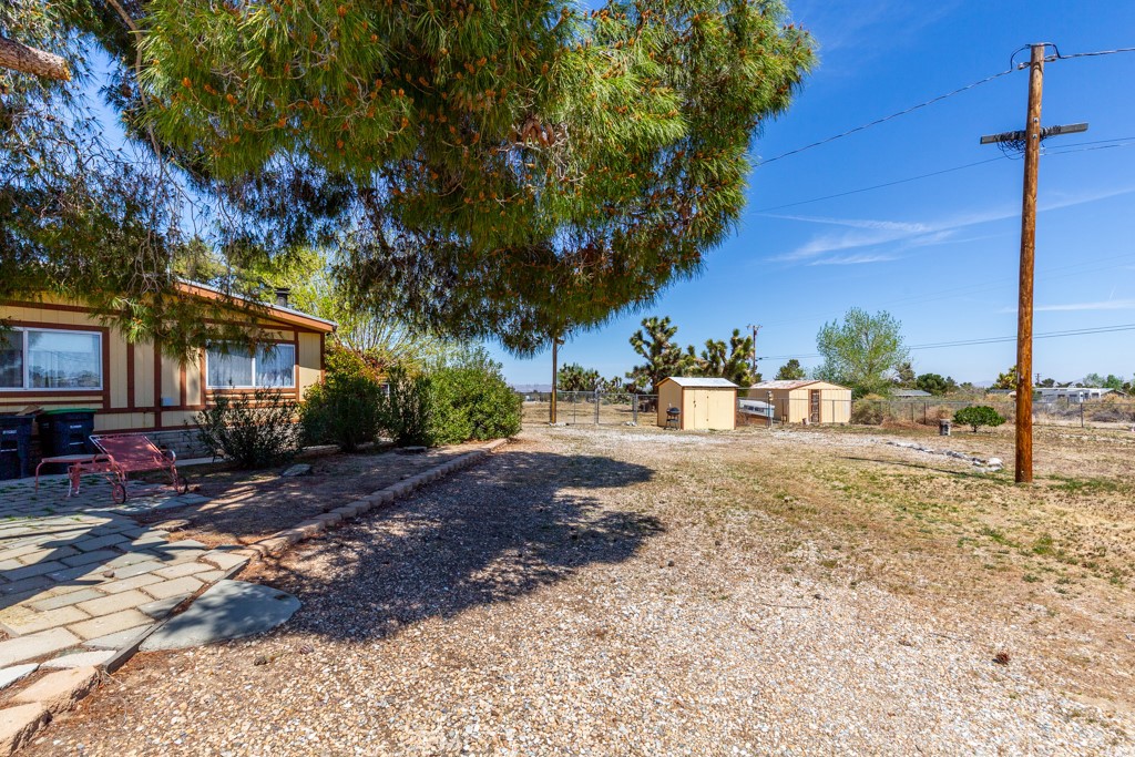 4280 Solano Road Phelan, CA 92371 - Photo 3 of 63