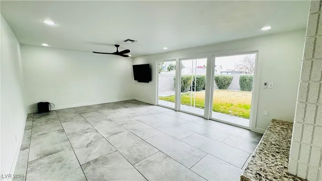 $2,999 | 2905 Mason Avenue, Las Vegas, NV 89102