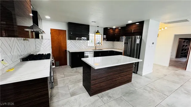 $2,999 | 2905 Mason Avenue, Las Vegas, NV 89102