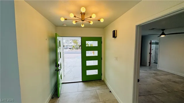 $2,999 | 2905 Mason Avenue, Las Vegas, NV 89102