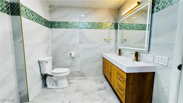 $2,999 | 2905 Mason Avenue, Las Vegas, NV 89102