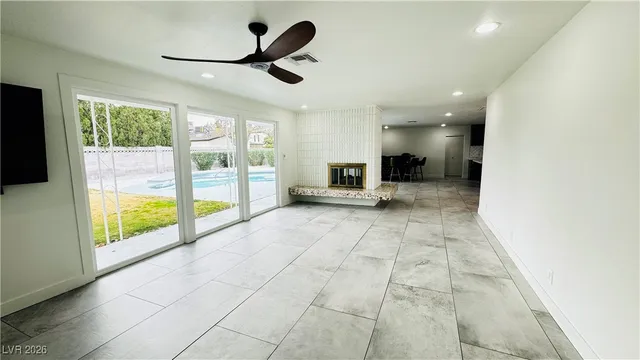 $2,999 | 2905 Mason Avenue, Las Vegas, NV 89102