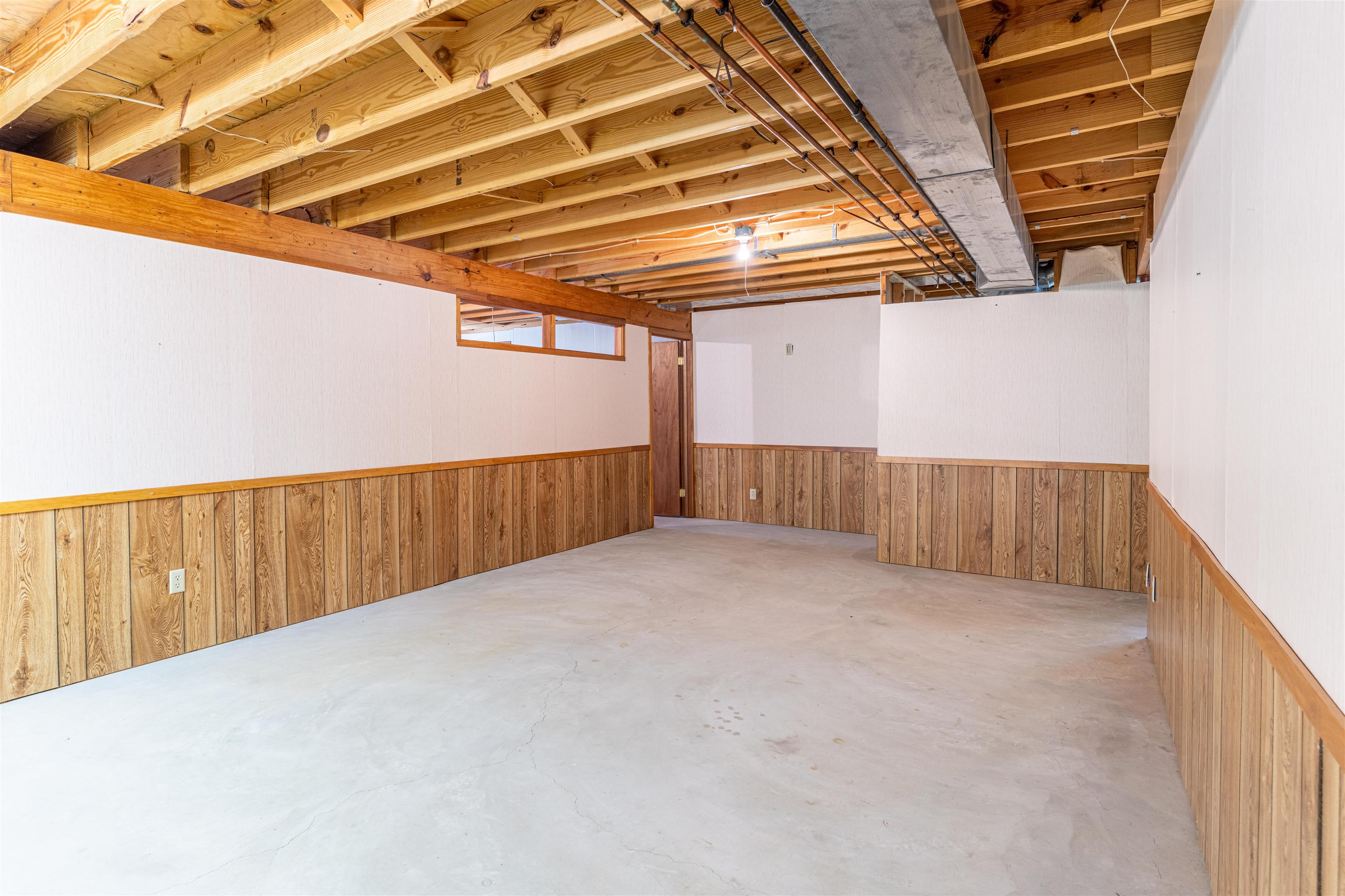 5269 Windsor Road Loves Park, IL 61111 - Photo 23 of 32 a view of an empty room