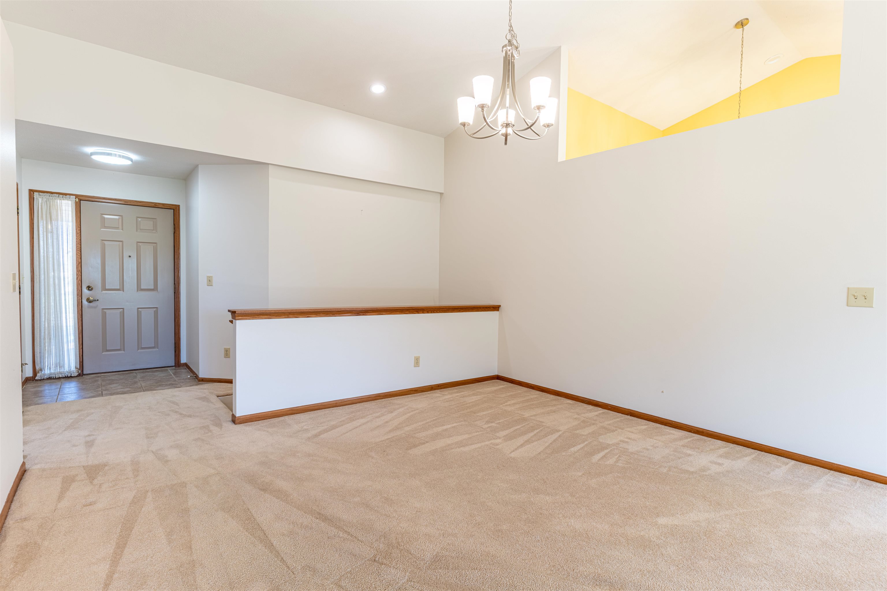 5269 Windsor Road Loves Park, IL 61111 - Photo 5 of 32