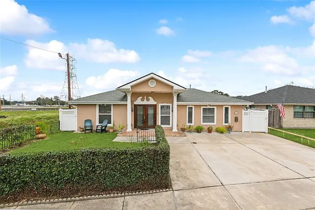$2,800 | 1713 Vegas Drive, Metairie, LA 70003
