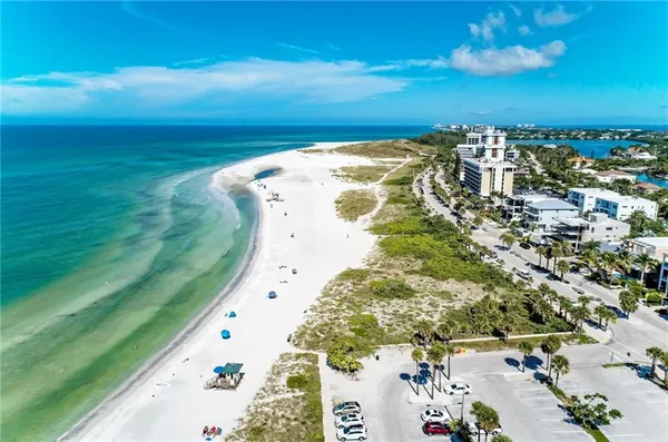 $2,500 | 115 Tyler Drive, Unit 104, Sarasota, FL 34236