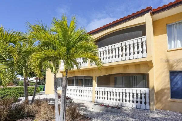 $2,500 | 115 Tyler Drive, Unit 104, Sarasota, FL 34236