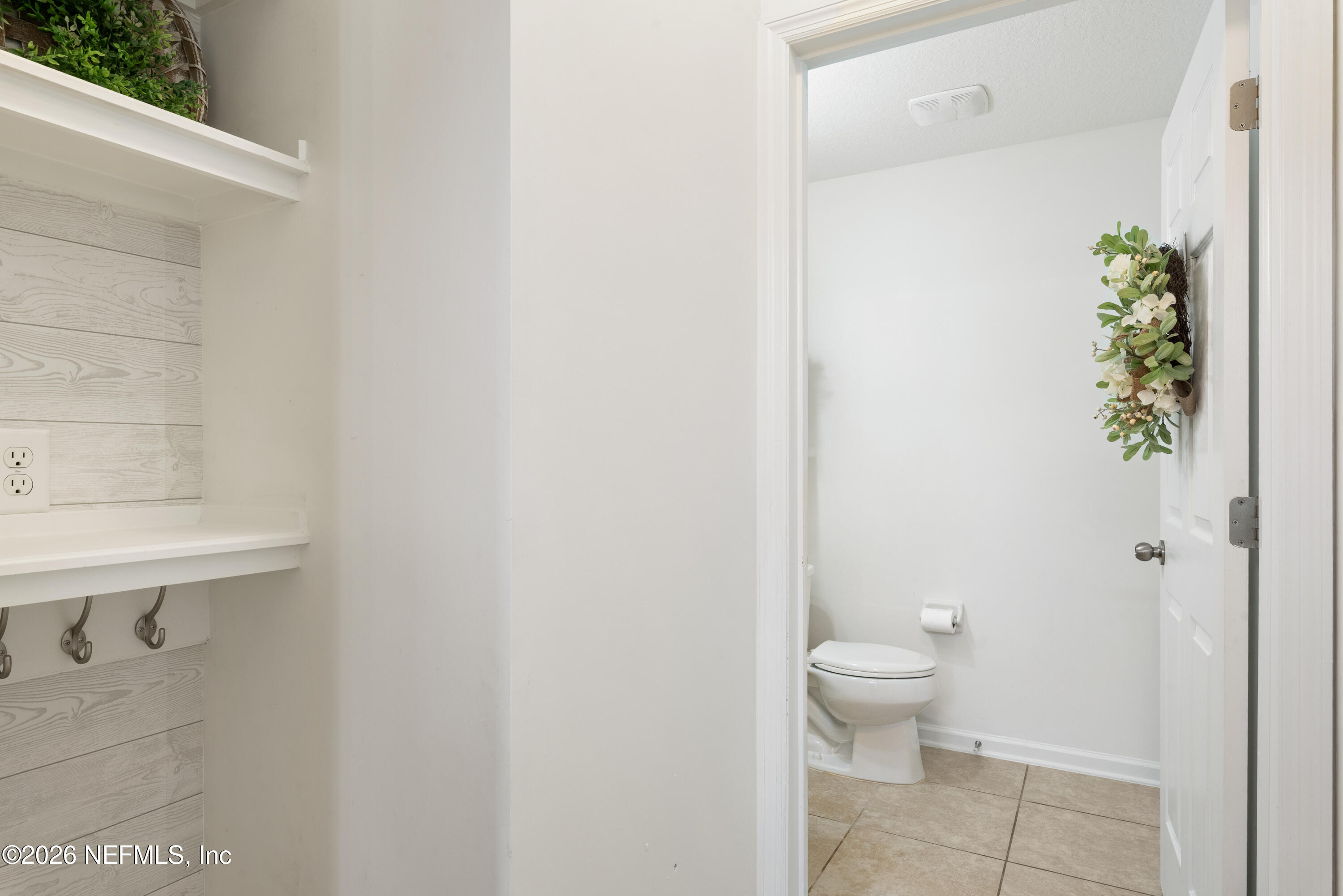 111 Paradas Place St. Augustine, FL 32092 - Photo 19 of 46 a bathroom with a sink and toilet