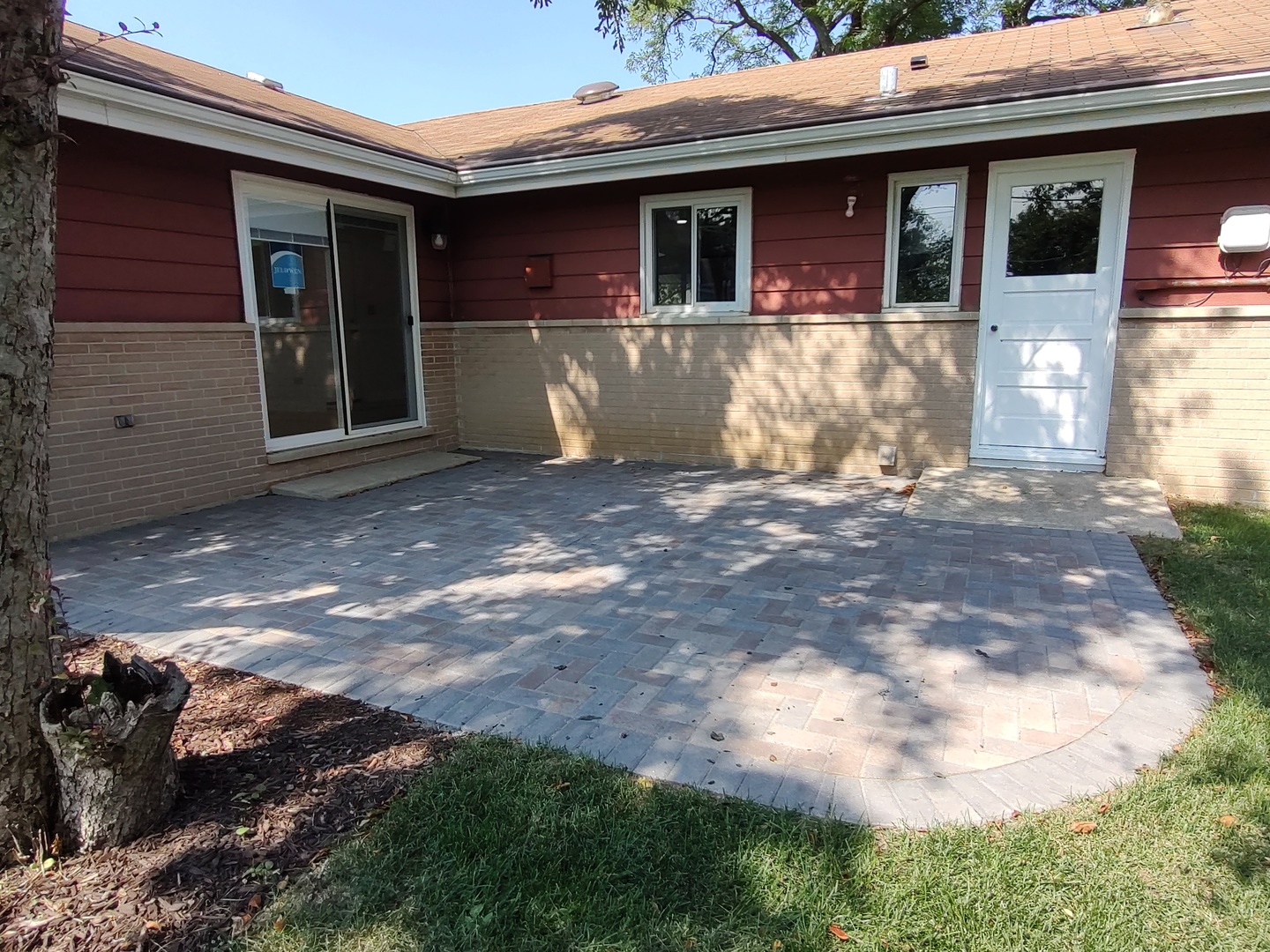 580 Geronimo Street Hoffman Estates, IL 60169 - Photo 28 of 28 a view of a house with a yard