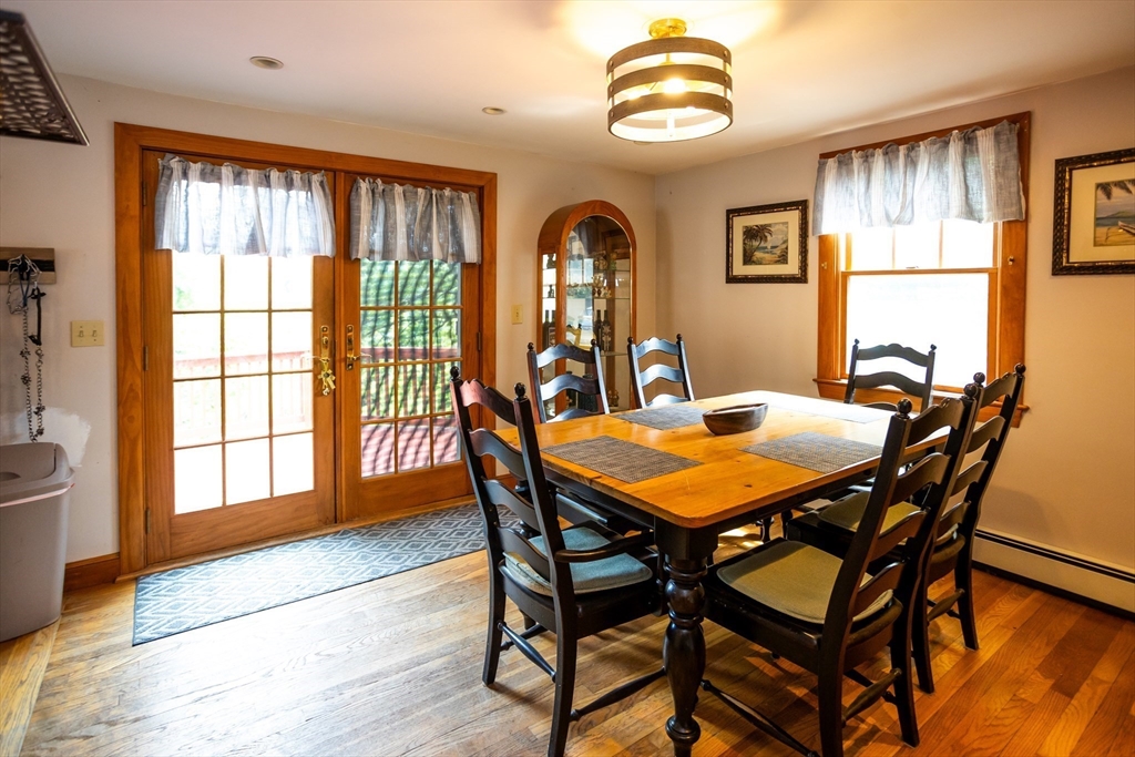 22 Lake Shore Road Lynn, MA 01904 - Photo 11 of 31