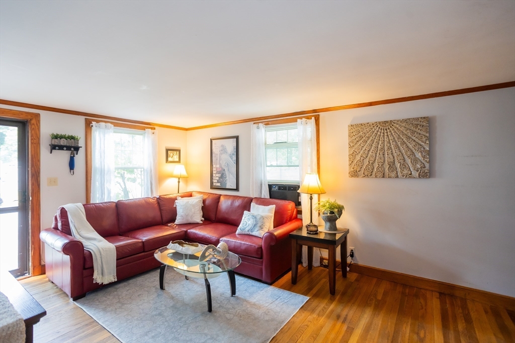 22 Lake Shore Road Lynn, MA 01904 - Photo 7 of 31