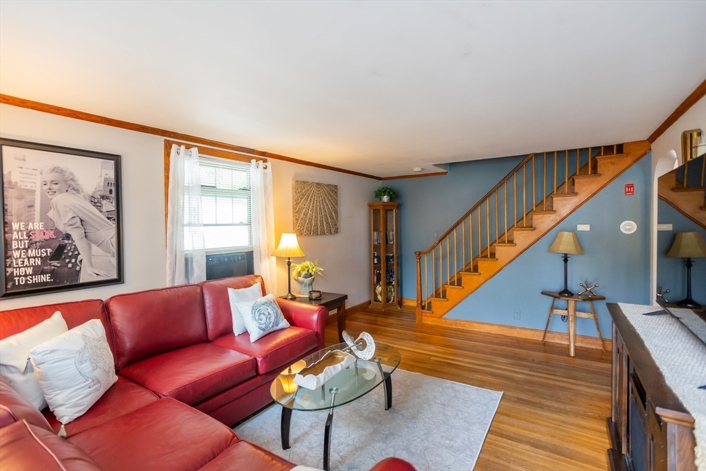 22 Lake Shore Road Lynn, MA 01904 - Photo 8 of 31