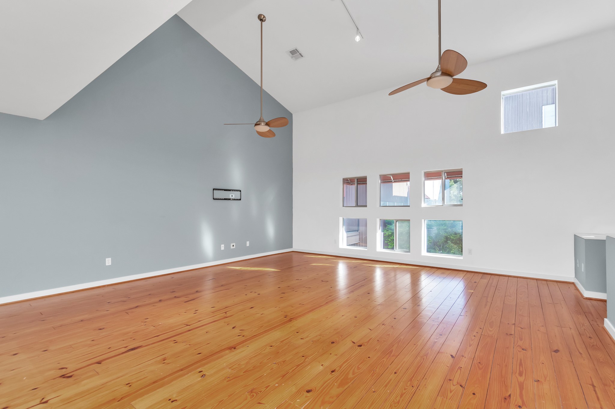 2605 Calumet Street, Unit 38 Houston, TX 77004 - Photo 10 of 32