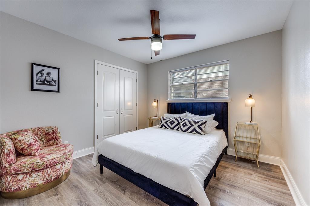 1222-1224 West Hunt Street, Unit 1222 Sherman, TX 75092 - Photo 14 of 23 a bedroom with a bed couch and window