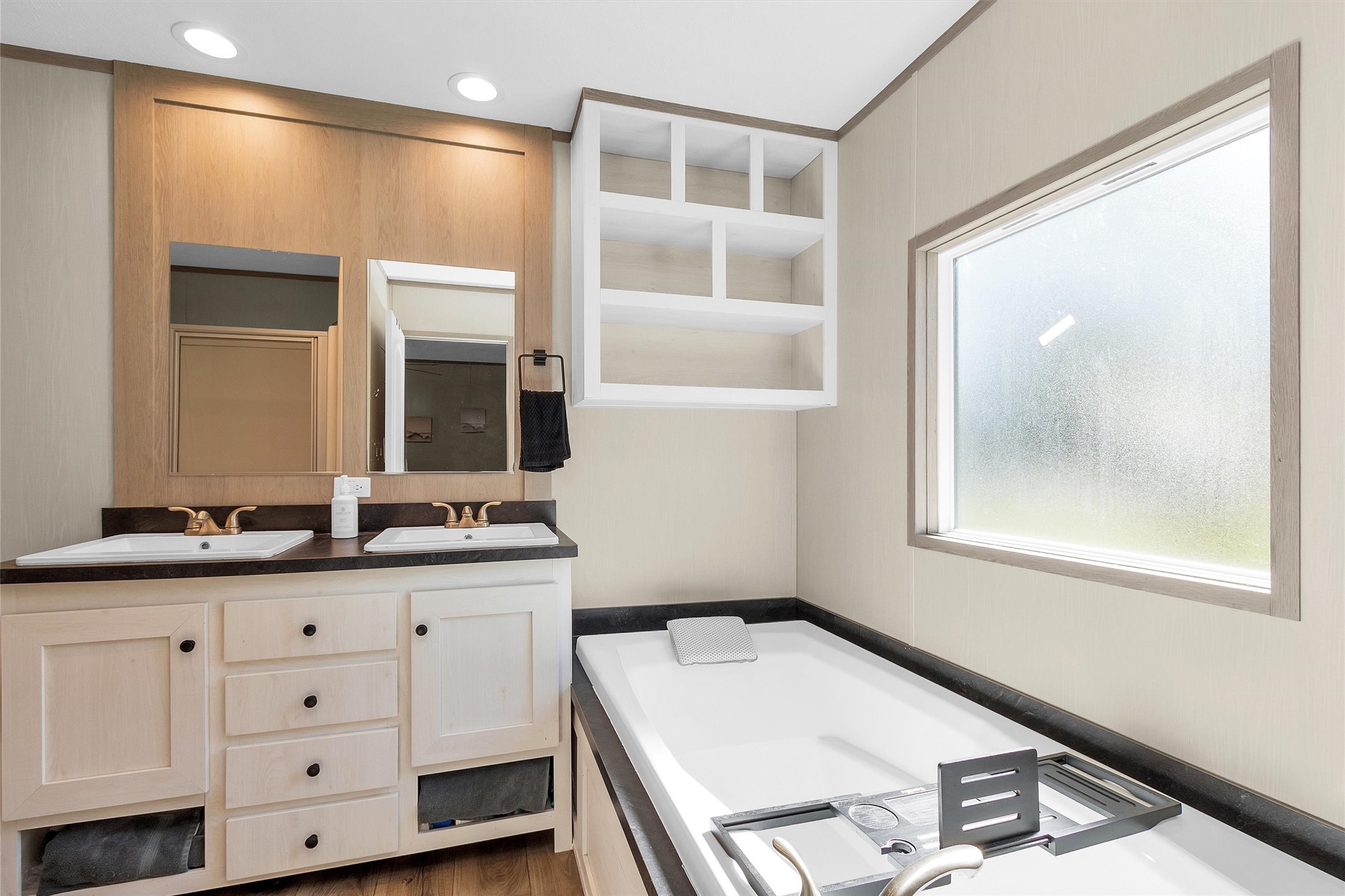 622 Lake Shore Drive Trinity, TX 75862 - Photo 17 of 28