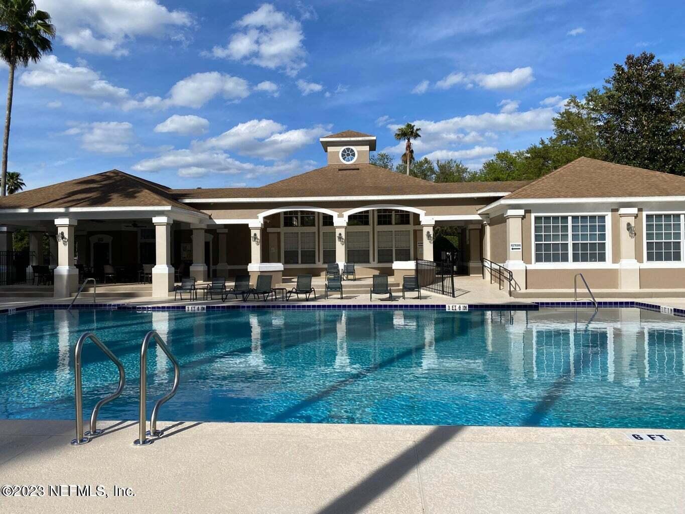 10550 Baymeadows Road, Unit 612 Jacksonville, FL 32256 - Photo 19 of 23 Clubhouse