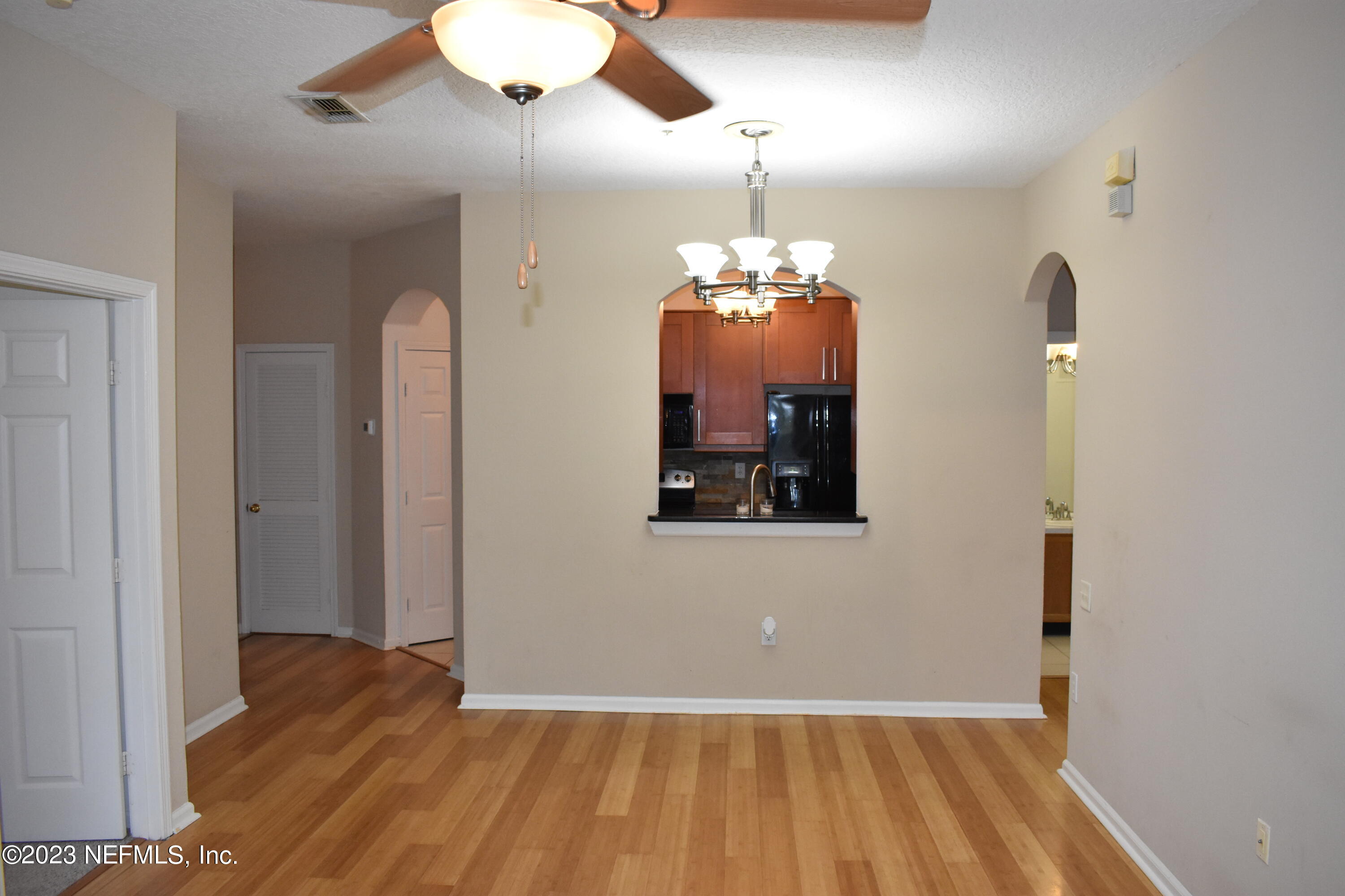 10550 Baymeadows Road, Unit 612 Jacksonville, FL 32256 - Photo 4 of 23 Dining Area