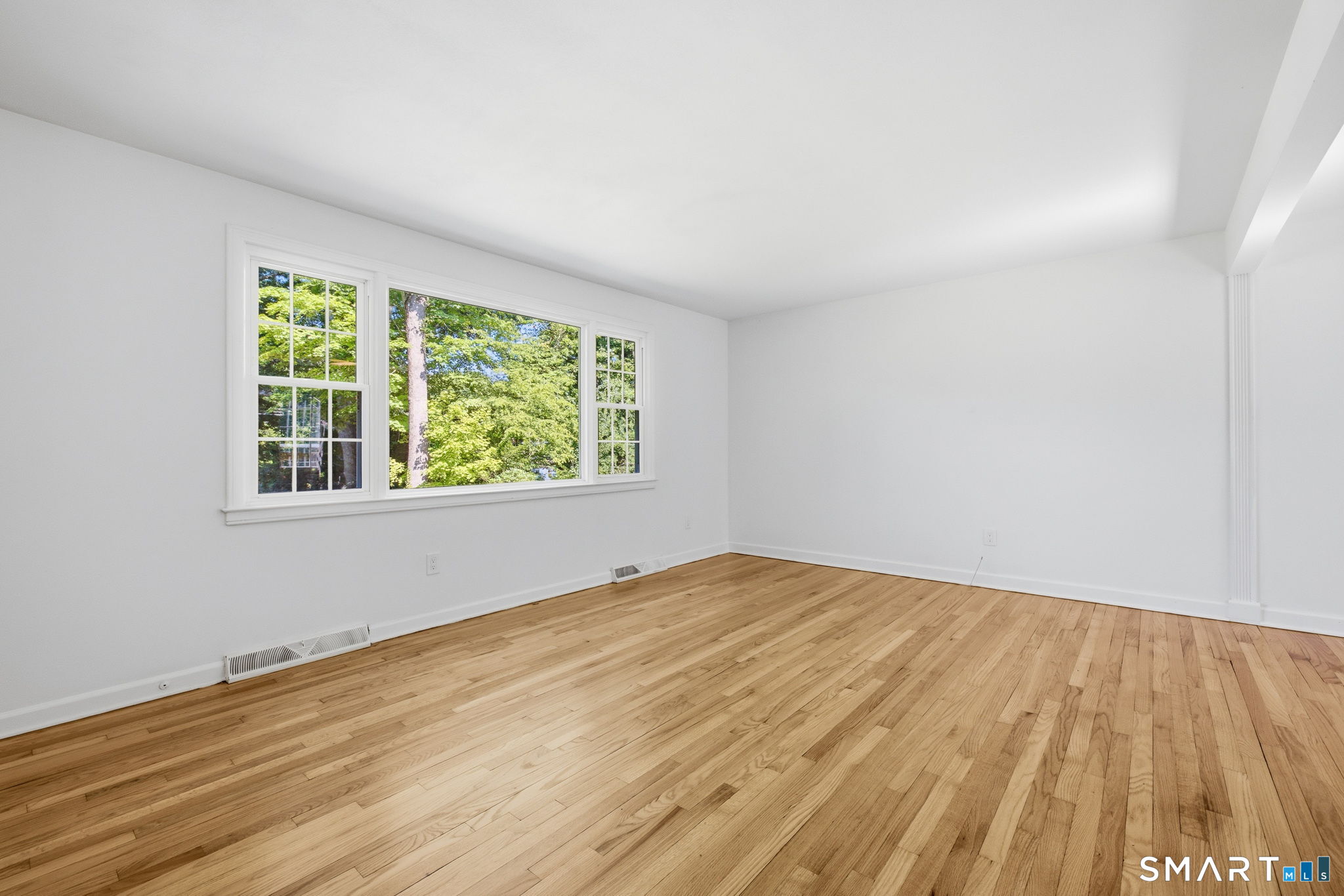 99 Cow Hill Road Clinton, CT 06413 - Photo 10 of 32 Gallery Image 10