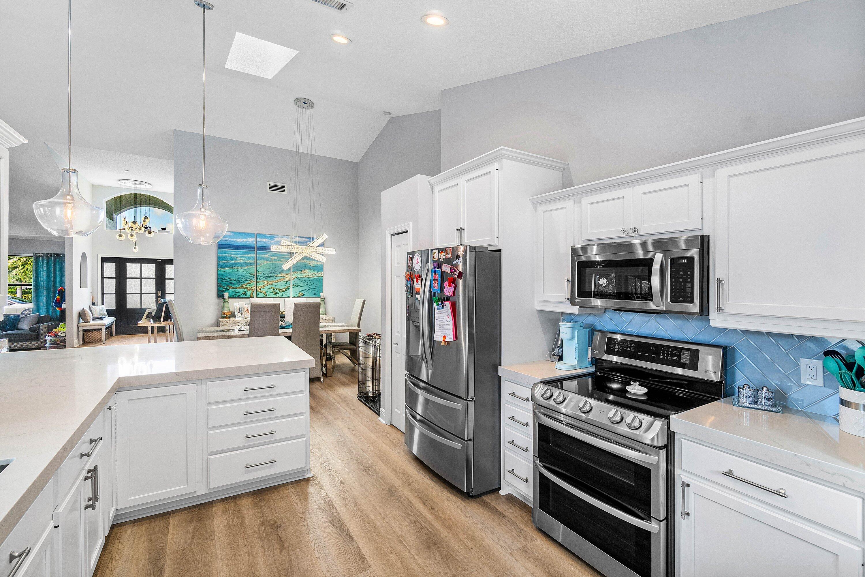 1338 Southwest 3rd Street Boca Raton, FL 33486 - Photo 18 of 42 019-1338Southwest3rdStreet-BocaRaton-FL-