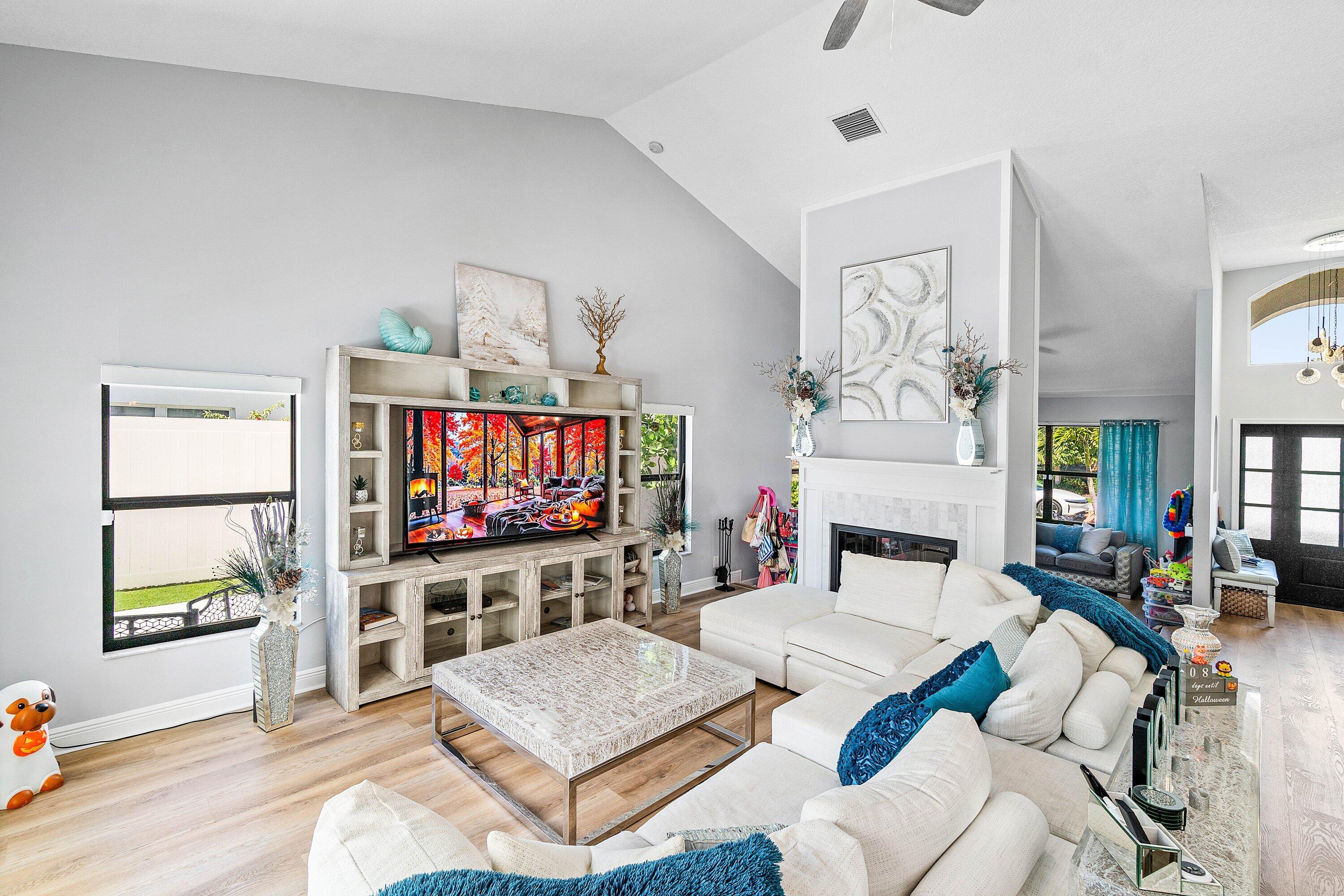 1338 Southwest 3rd Street Boca Raton, FL 33486 - Photo 9 of 42 009-1338Southwest3rdStreet-BocaRaton-FL-