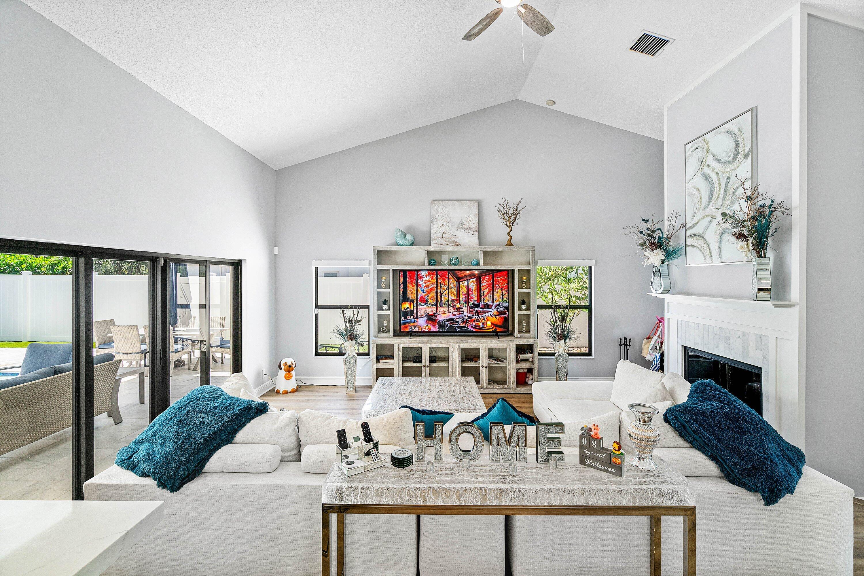 1338 Southwest 3rd Street Boca Raton, FL 33486 - Photo 10 of 42 010-1338Southwest3rdStreet-BocaRaton-FL-