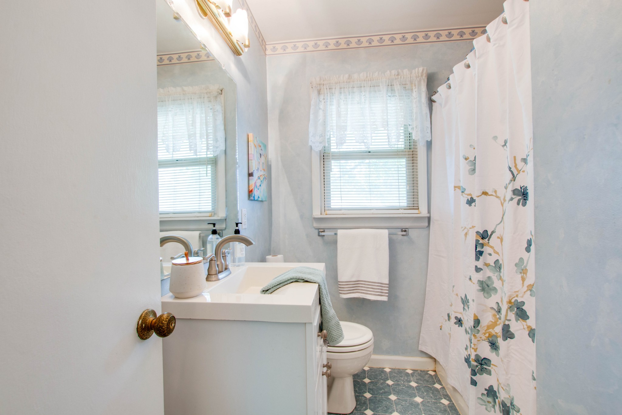 5002 Yorktown Road Nashville, TN 37211 - Photo 19 of 24 a bathroom with a sink toilet and shower
