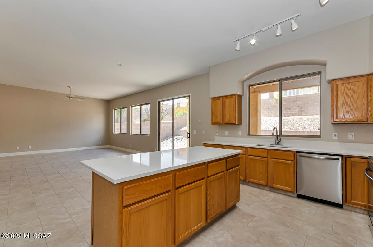 456 West Windowmaker Road Tucson, AZ 85737 - Photo 6 of 21