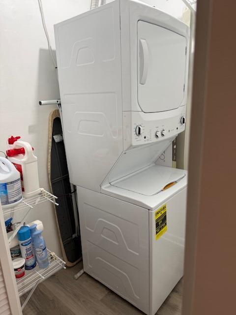 322 Colony Lane, Unit C Fort Pierce, FL 34982 - Photo 11 of 25 Laundry room