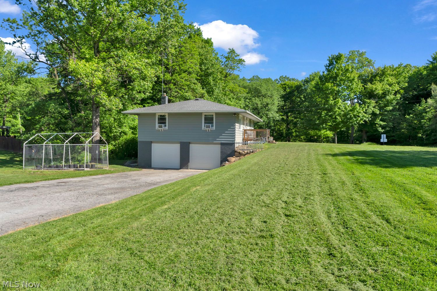 2212 Pleasant Valley Road Vienna, OH 44473 - Photo 32 of 34