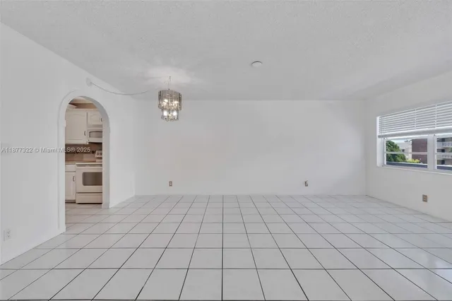 a view of a livingroom with an empty space