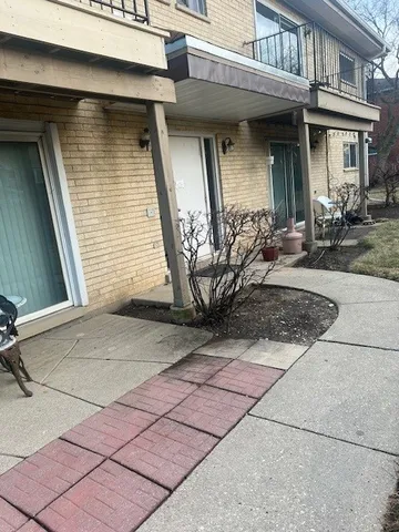$1,600 | 19 East Palatine Road, Unit 1A, Palatine, IL 60004