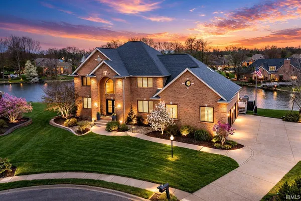 $899,000 | 2177 Ledgewood Court, Newburgh, IN 47630