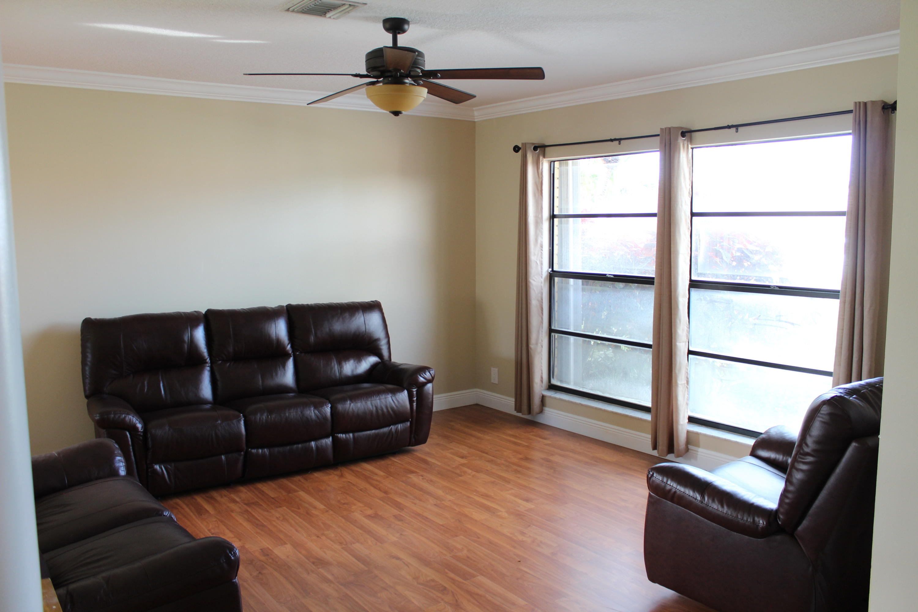 10102 Crosswind Road Boca Raton, FL 33498 - Photo 9 of 27 Living Room
