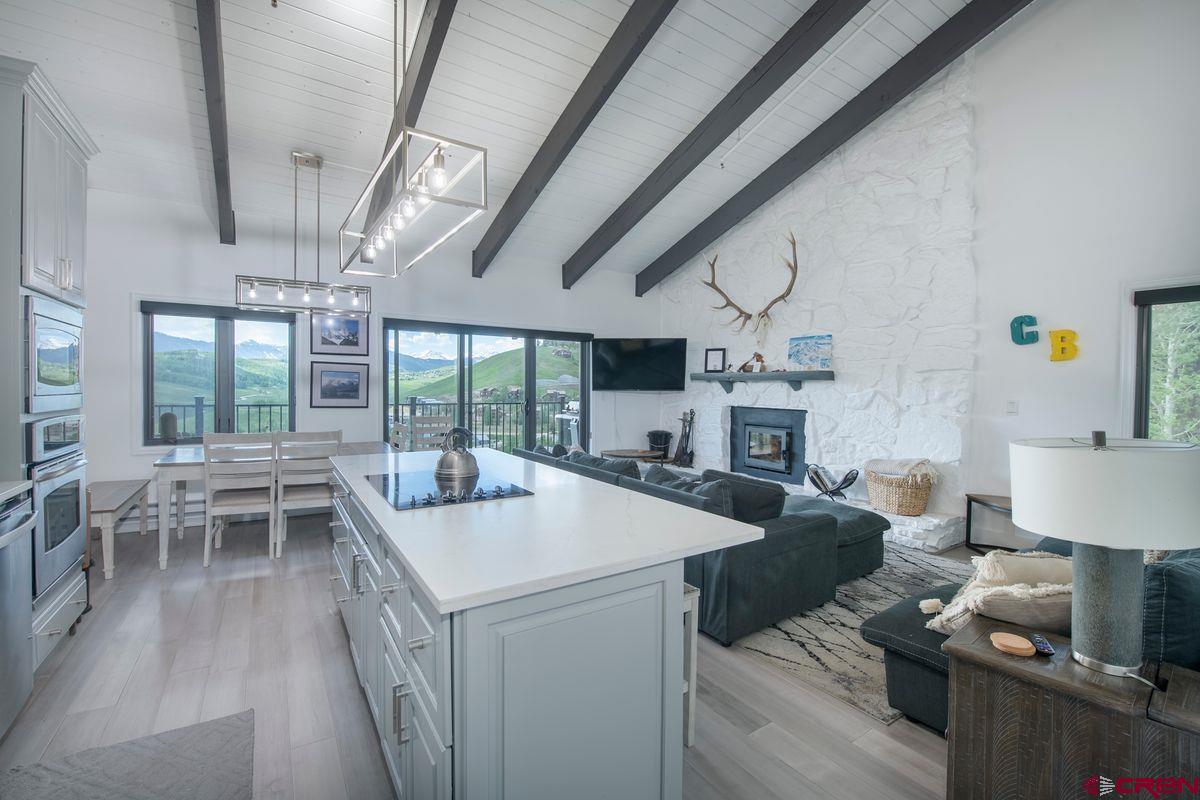 32 Hunter Hill Road, Unit B304 Crested Butte, CO 81225 - Photo 1 of 27 Gallery Image 1