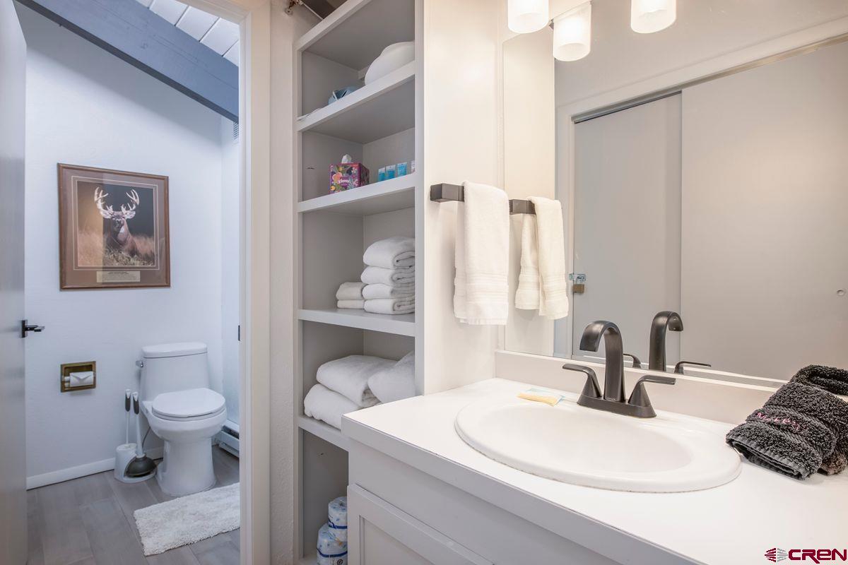 32 Hunter Hill Road, Unit B304 Crested Butte, CO 81225 - Photo 18 of 27 Gallery Image 18