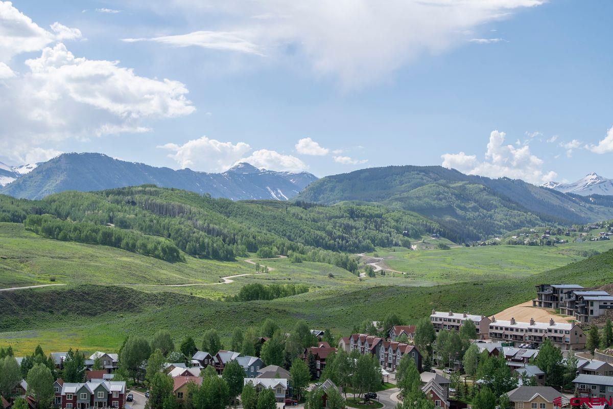 32 Hunter Hill Road, Unit B304 Crested Butte, CO 81225 - Photo 22 of 27 Gallery Image 22