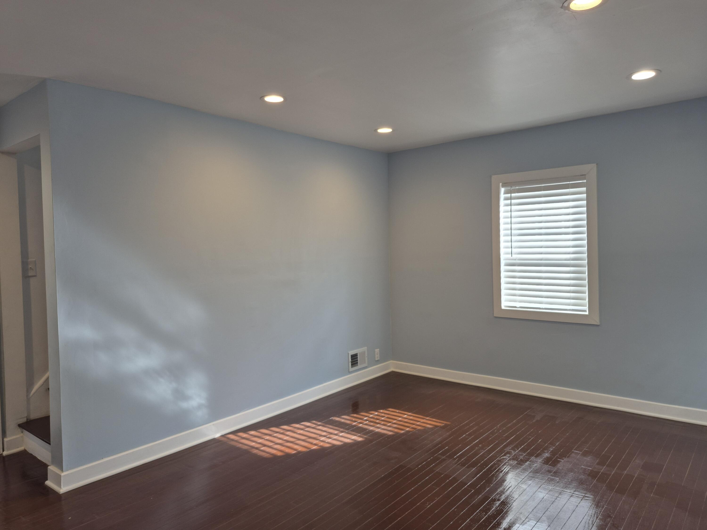 908 East 45th Avenue Gary, IN 46409 - Photo 2 of 22 3000x2250