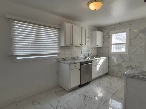 $159,900 | 908 East 45th Avenue, Gary, IN 46409