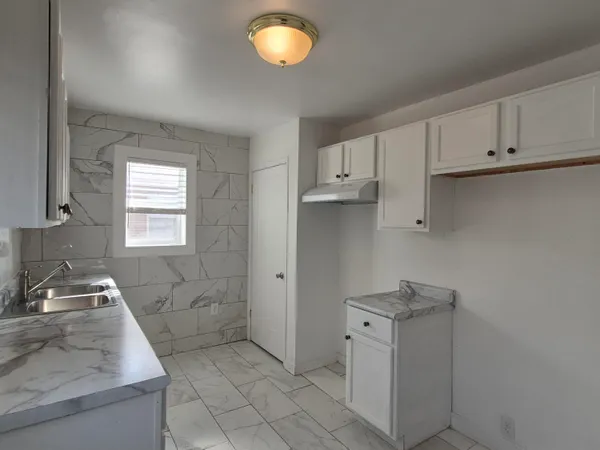 $159,900 | 908 East 45th Avenue, Gary, IN 46409