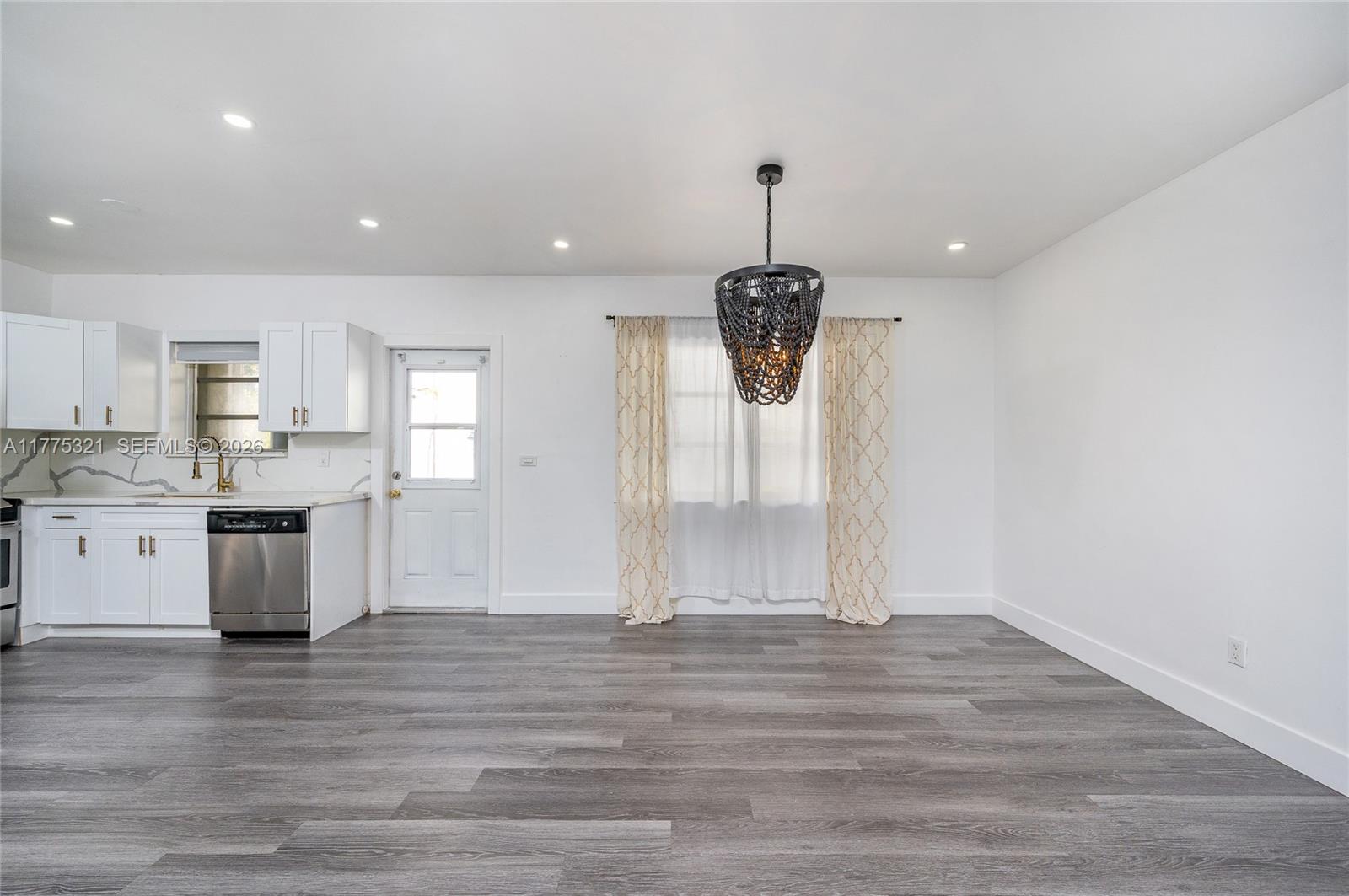 1704 South Le Jeune Road Coral Gables, FL 33134 - Photo 3 of 23