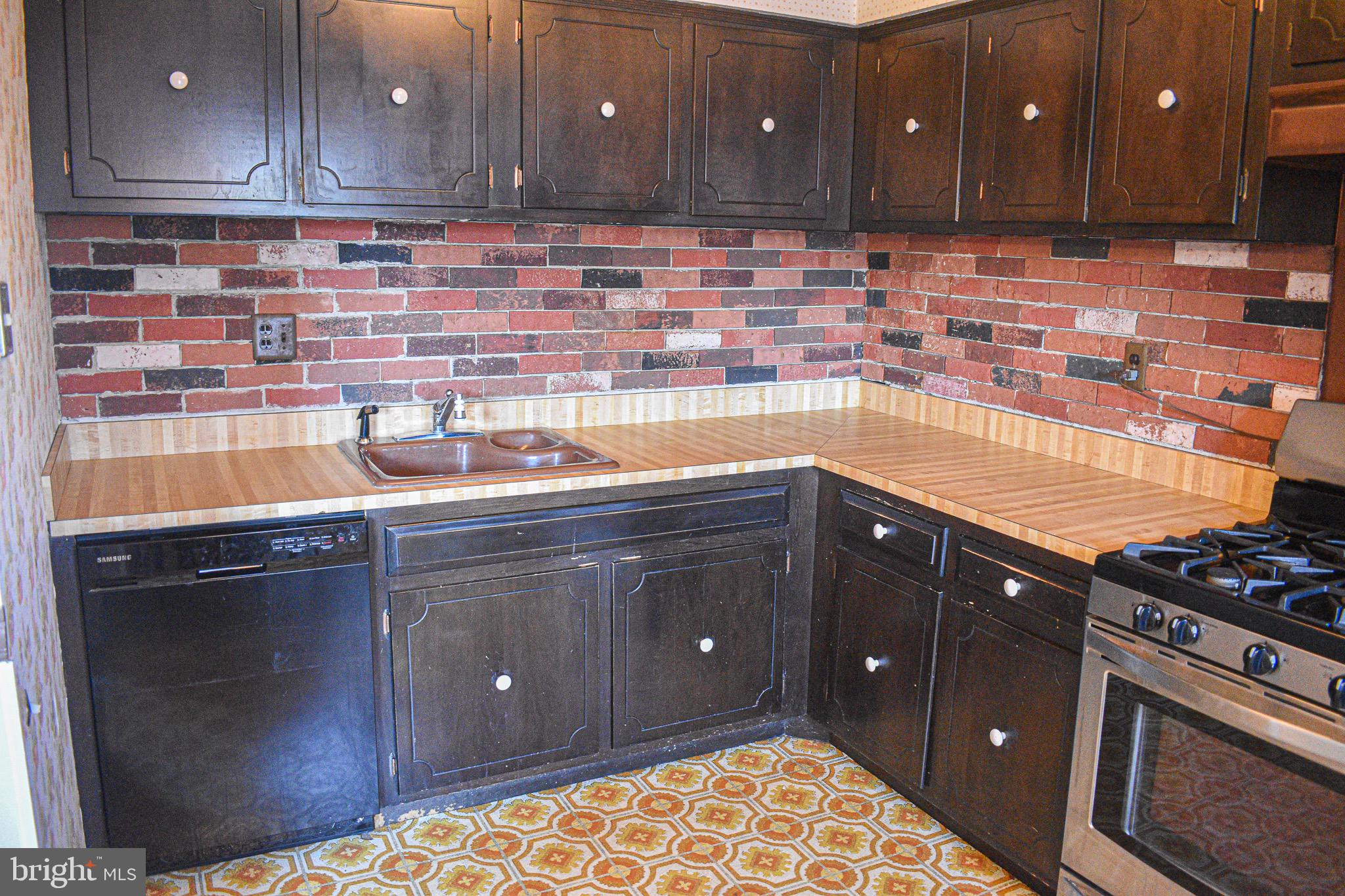 221 Greendale Road Philadelphia, PA 19154 - Photo 6 of 24