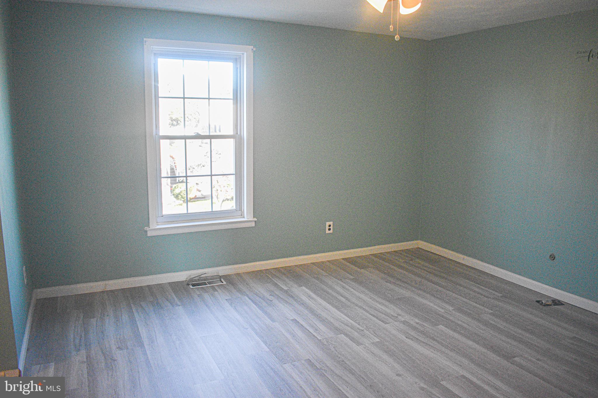 221 Greendale Road Philadelphia, PA 19154 - Photo 10 of 24
