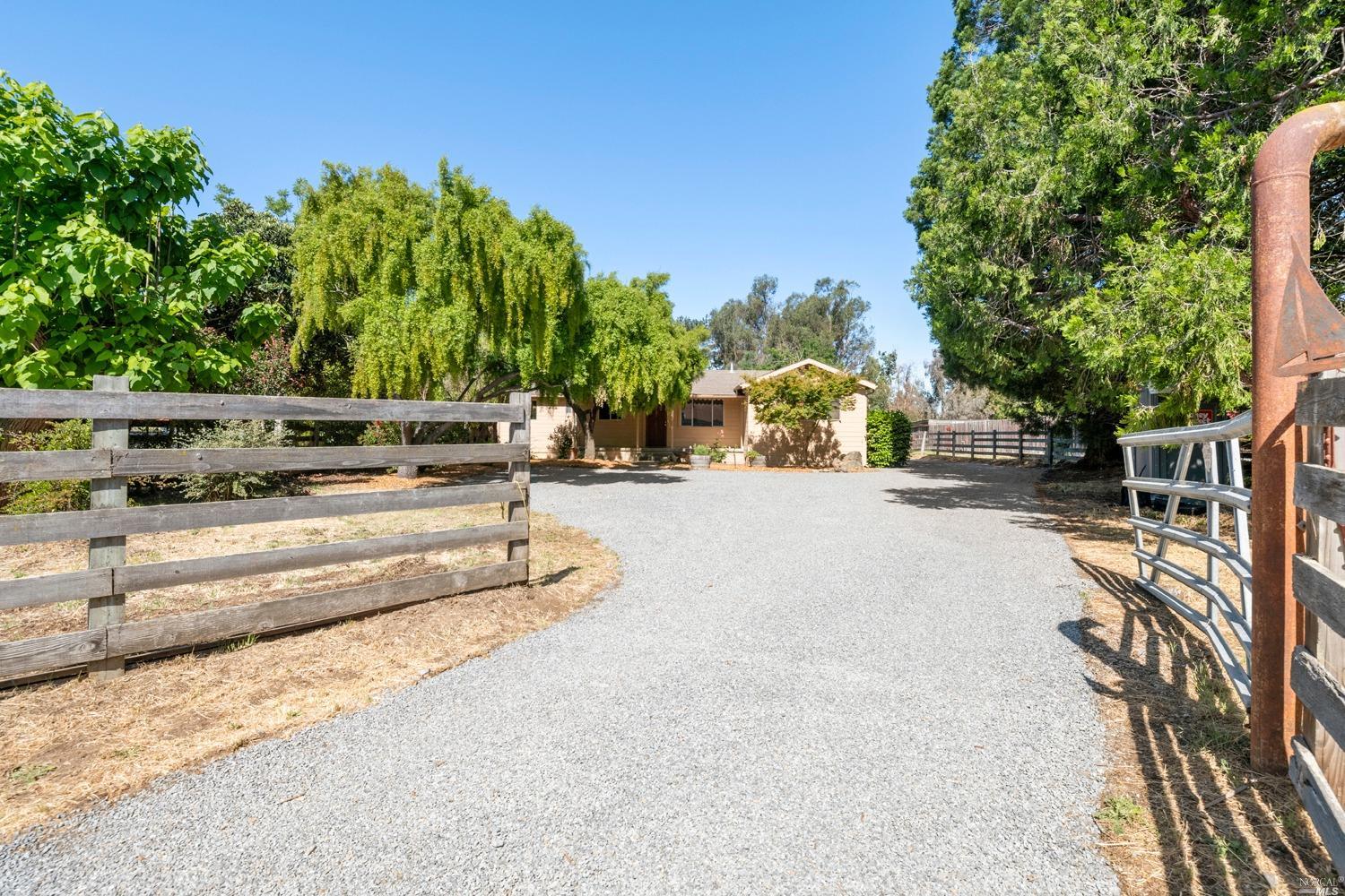 4160 Hessel Road Sebastopol, CA 95472 - Photo 1 of 1 Gallery Image 1