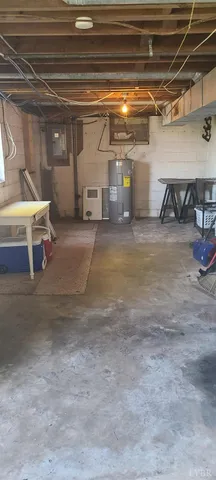 a view of a room with an empty space