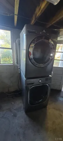 $1,395 | 940 Randolph Lane, Lynchburg, VA 24502