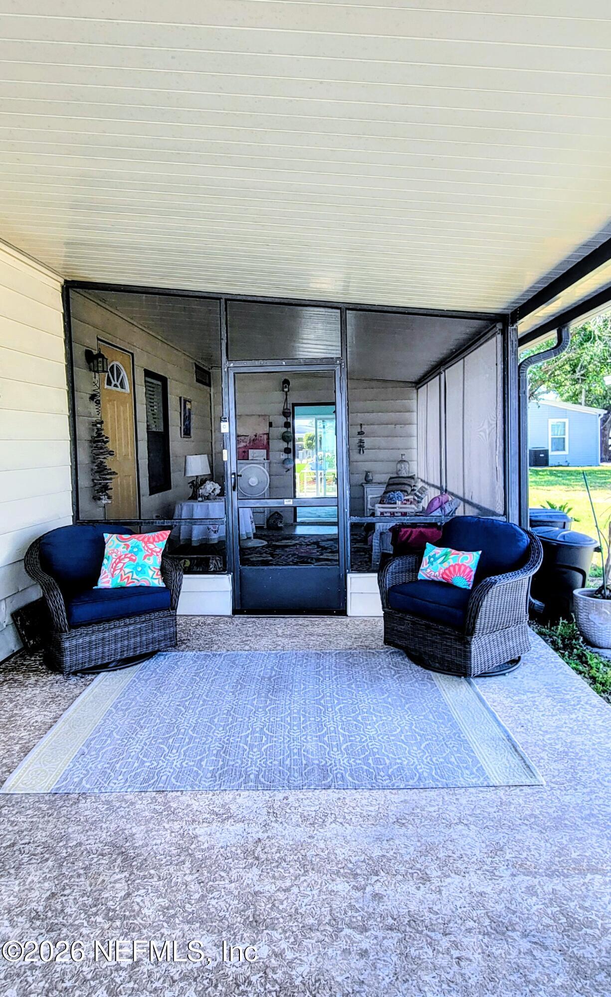 148 Rio Grande Edgewater, FL 32141 - Photo 25 of 74 a living room with furniture and a couch
