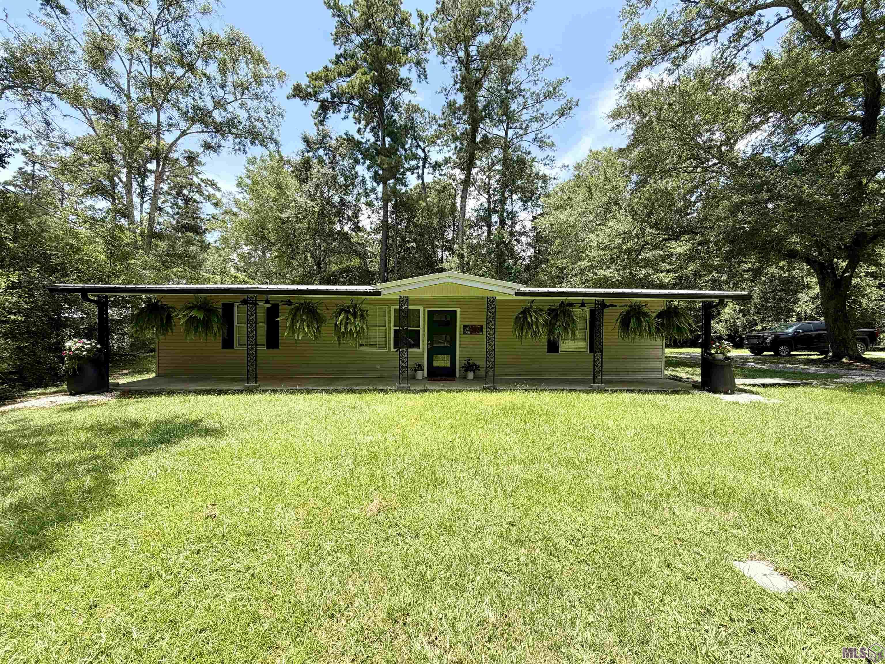 26084 Pichon Road Lacombe, LA 70445 - Photo 1 of 20