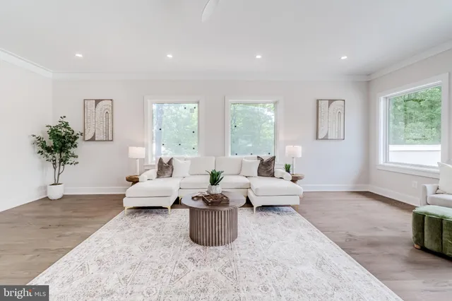 $2,649,888 | 506 Kingsley Road Southwest, Vienna, VA 22180